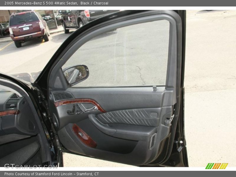 Black / Charcoal 2005 Mercedes-Benz S 500 4Matic Sedan