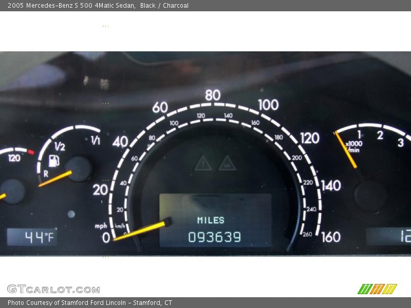  2005 S 500 4Matic Sedan 500 4Matic Sedan Gauges