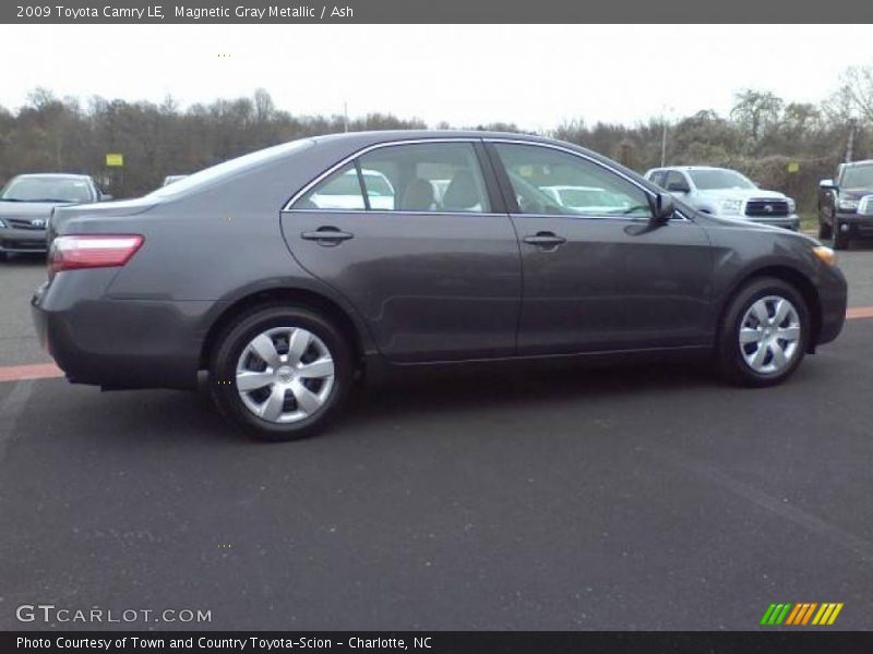 Magnetic Gray Metallic / Ash 2009 Toyota Camry LE