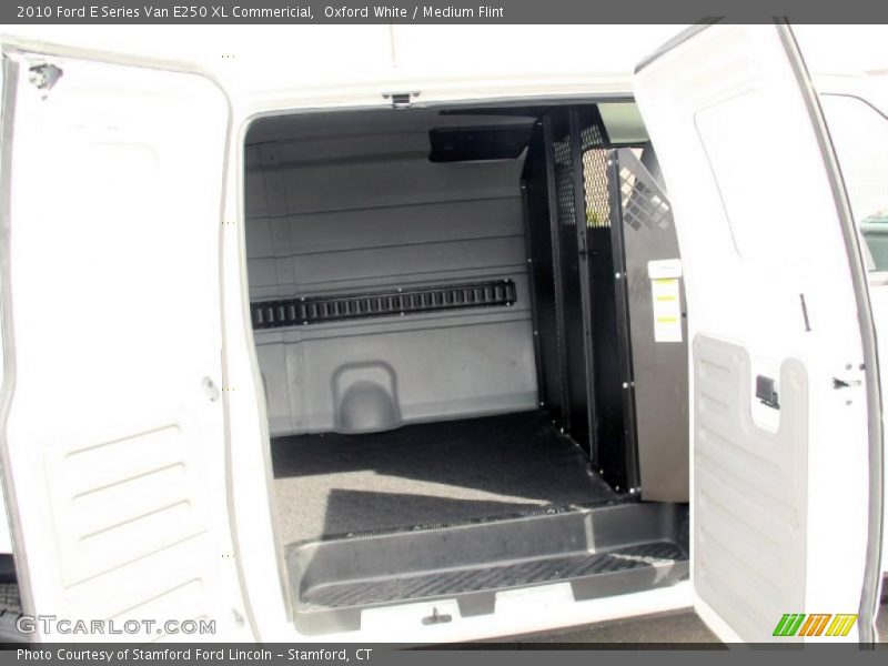 Oxford White / Medium Flint 2010 Ford E Series Van E250 XL Commericial