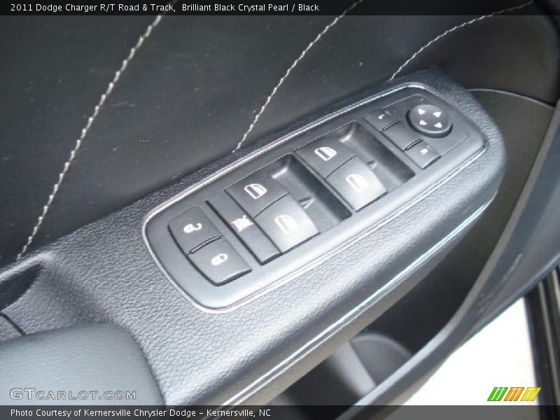 Controls of 2011 Charger R/T Road & Track