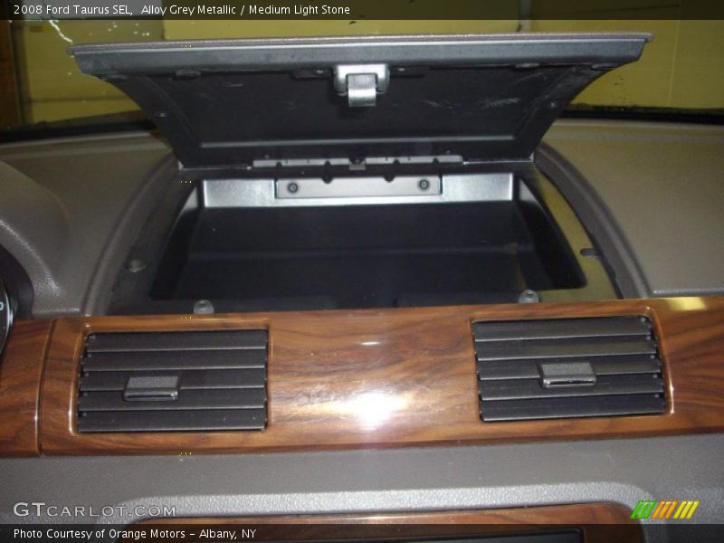 Alloy Grey Metallic / Medium Light Stone 2008 Ford Taurus SEL