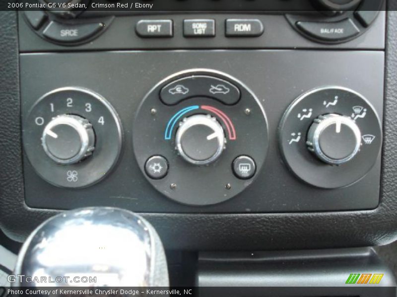 Controls of 2006 G6 V6 Sedan