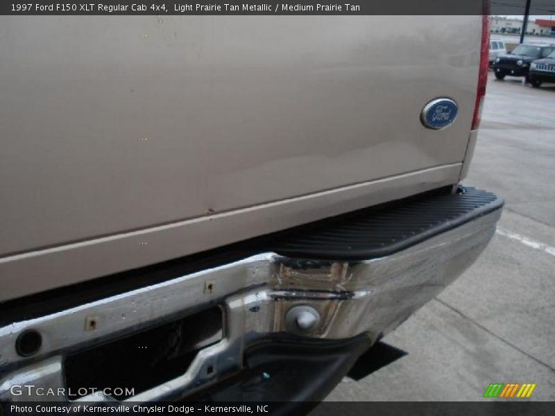 Light Prairie Tan Metallic / Medium Prairie Tan 1997 Ford F150 XLT Regular Cab 4x4