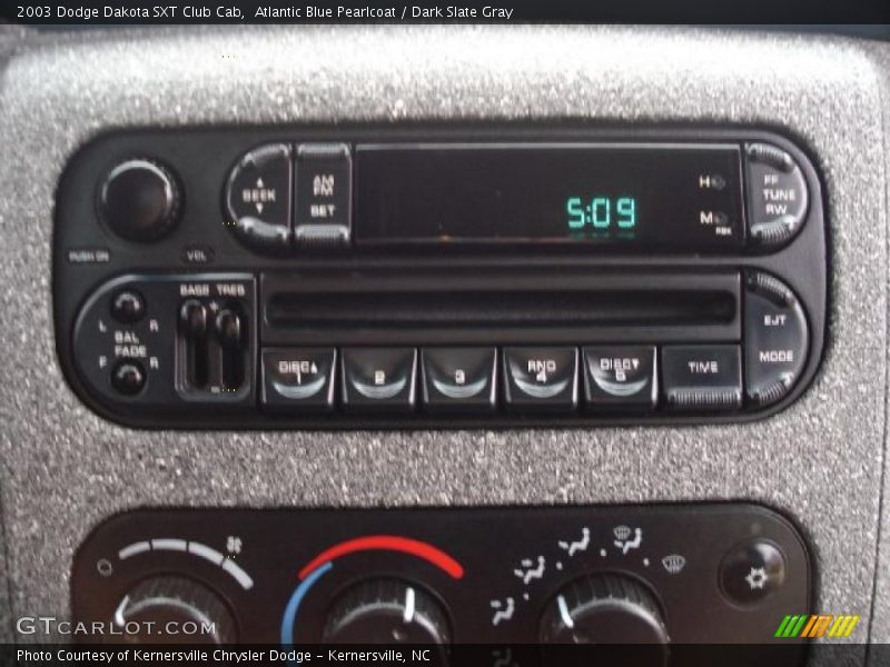 Controls of 2003 Dakota SXT Club Cab