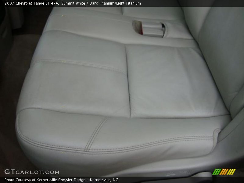 Summit White / Dark Titanium/Light Titanium 2007 Chevrolet Tahoe LT 4x4