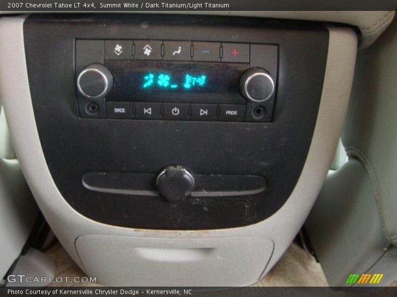 Summit White / Dark Titanium/Light Titanium 2007 Chevrolet Tahoe LT 4x4