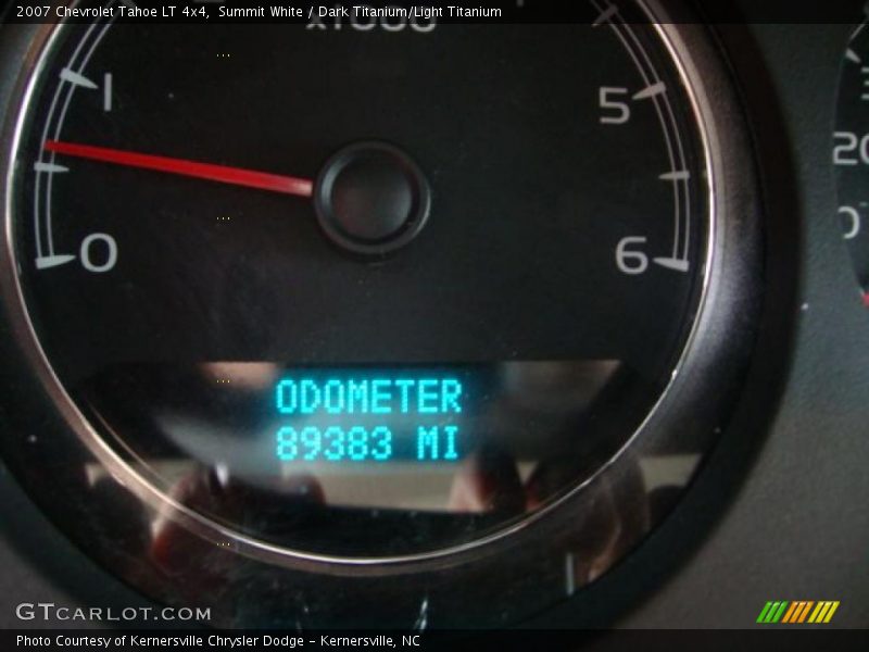 Summit White / Dark Titanium/Light Titanium 2007 Chevrolet Tahoe LT 4x4