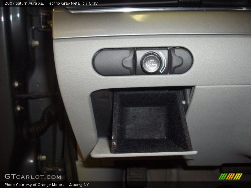 Techno Gray Metallic / Gray 2007 Saturn Aura XE