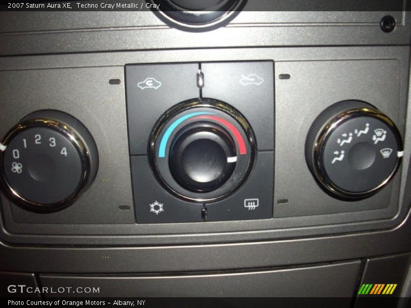 Techno Gray Metallic / Gray 2007 Saturn Aura XE