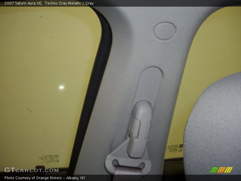 Techno Gray Metallic / Gray 2007 Saturn Aura XE