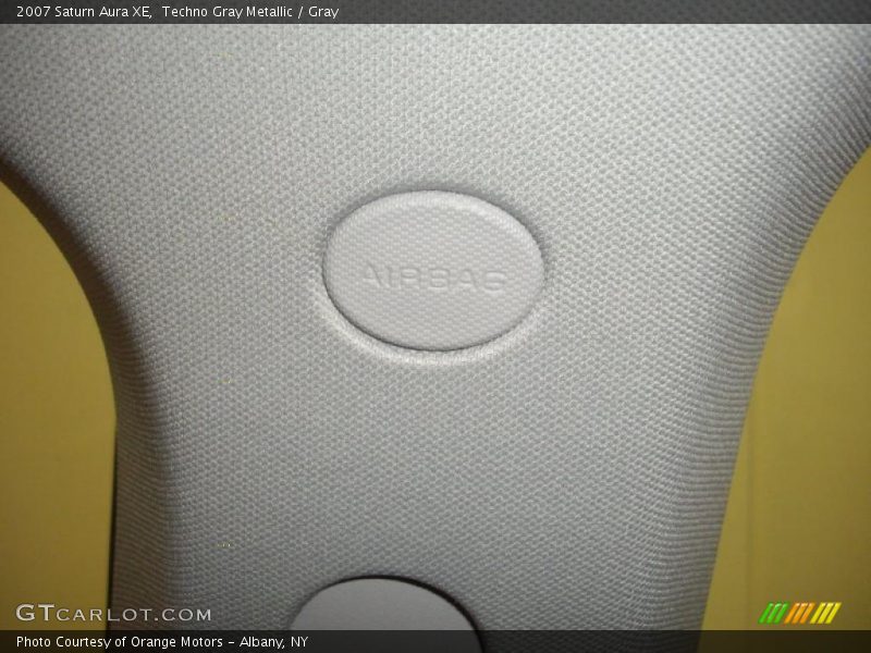 Techno Gray Metallic / Gray 2007 Saturn Aura XE