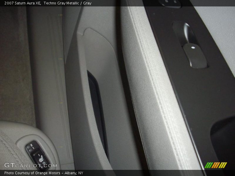 Techno Gray Metallic / Gray 2007 Saturn Aura XE