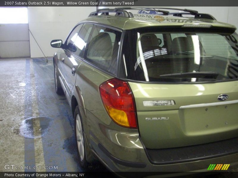 Willow Green Opal / Warm Ivory Tweed 2007 Subaru Outback 2.5i Wagon