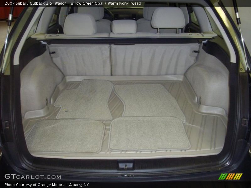 Willow Green Opal / Warm Ivory Tweed 2007 Subaru Outback 2.5i Wagon