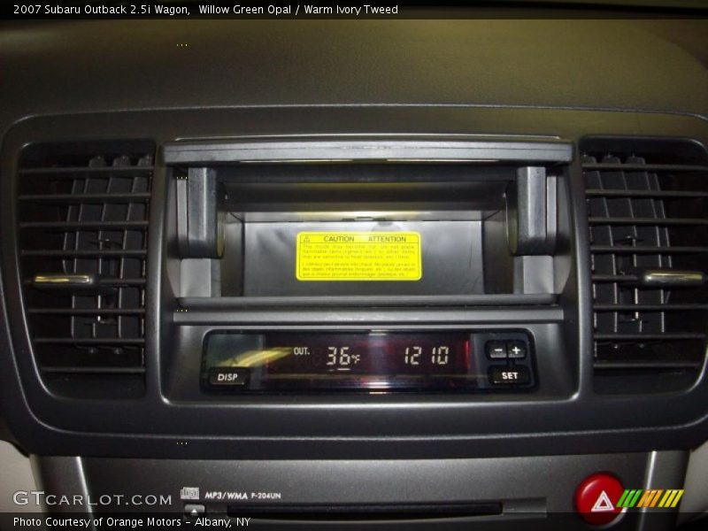 Willow Green Opal / Warm Ivory Tweed 2007 Subaru Outback 2.5i Wagon