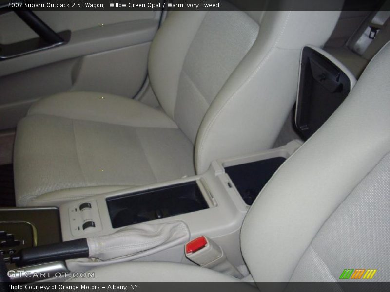 Willow Green Opal / Warm Ivory Tweed 2007 Subaru Outback 2.5i Wagon