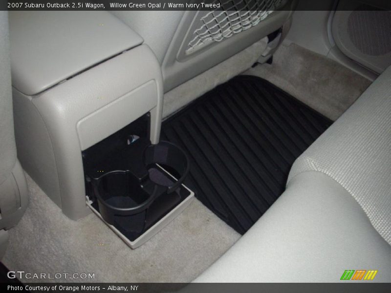 Willow Green Opal / Warm Ivory Tweed 2007 Subaru Outback 2.5i Wagon