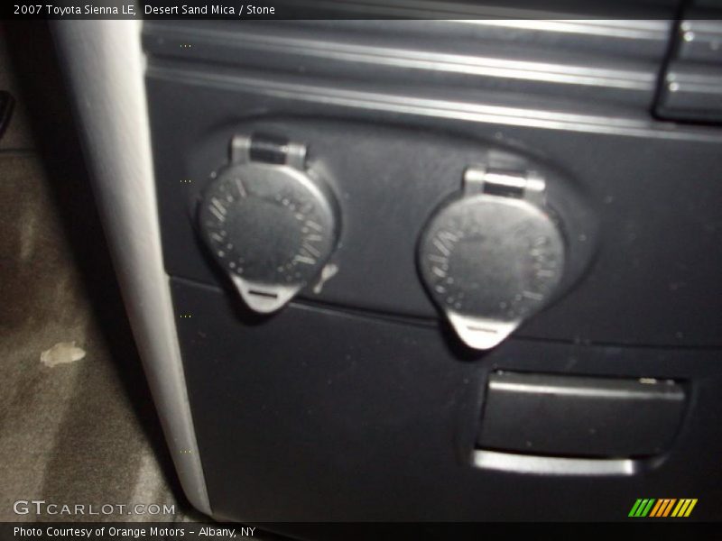 Desert Sand Mica / Stone 2007 Toyota Sienna LE