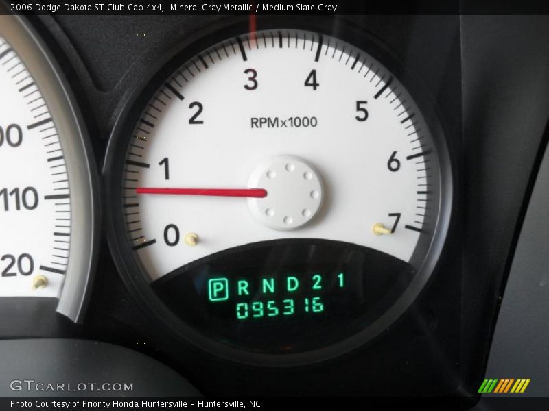 Mineral Gray Metallic / Medium Slate Gray 2006 Dodge Dakota ST Club Cab 4x4