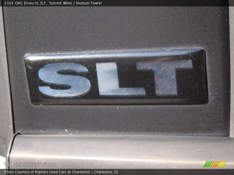  2003 Envoy XL SLT Logo