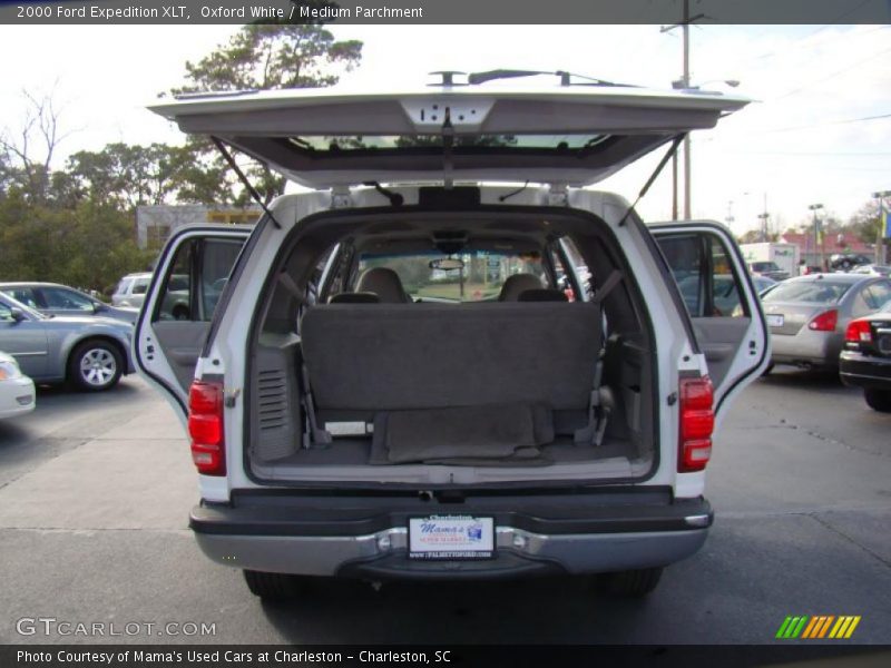 Oxford White / Medium Parchment 2000 Ford Expedition XLT