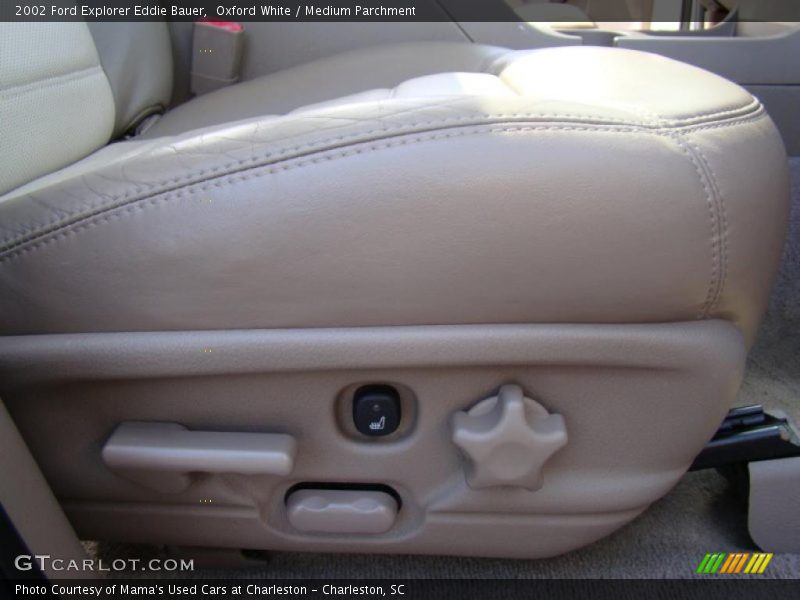 Oxford White / Medium Parchment 2002 Ford Explorer Eddie Bauer