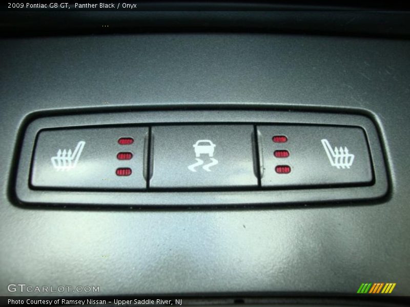 Controls of 2009 G8 GT