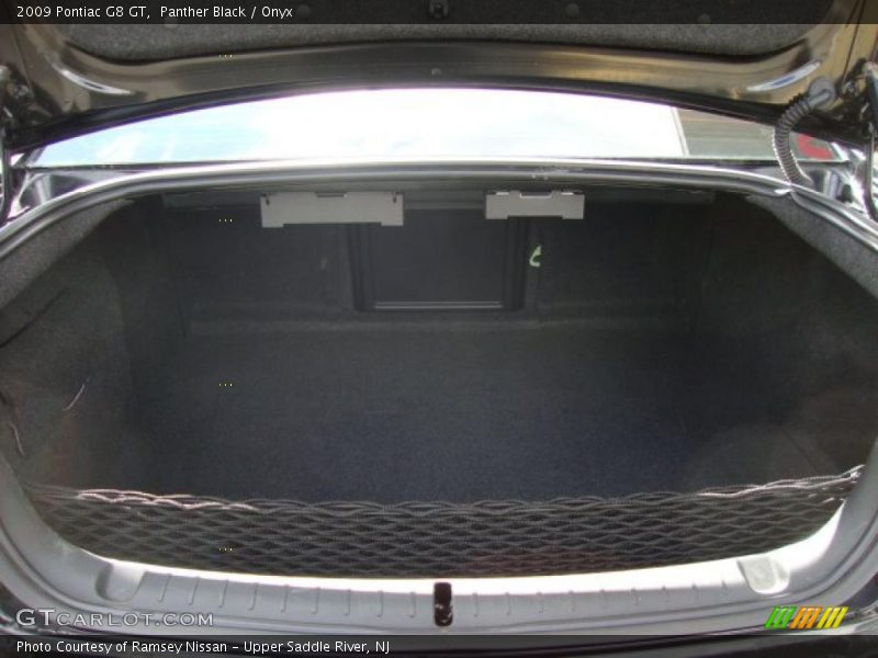  2009 G8 GT Trunk