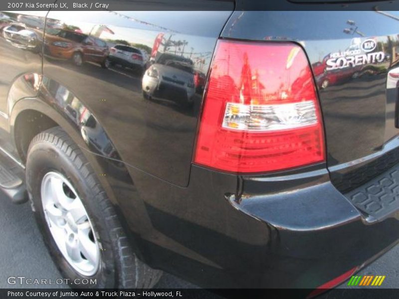 Black / Gray 2007 Kia Sorento LX
