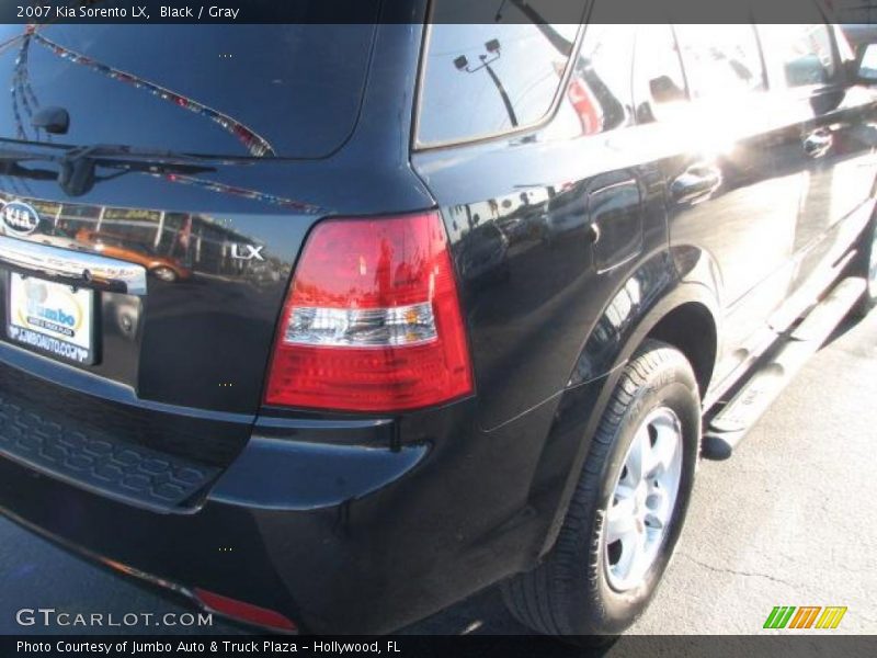 Black / Gray 2007 Kia Sorento LX
