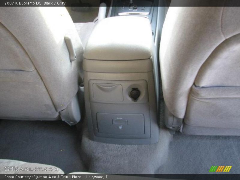 Black / Gray 2007 Kia Sorento LX