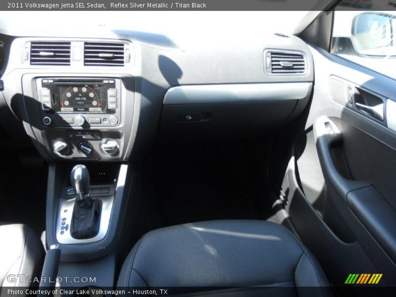 Reflex Silver Metallic / Titan Black 2011 Volkswagen Jetta SEL Sedan