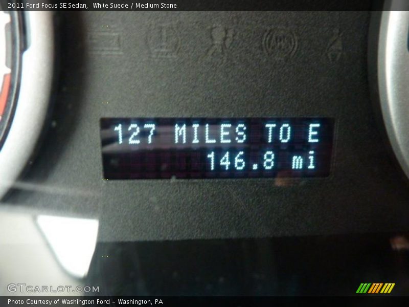 White Suede / Medium Stone 2011 Ford Focus SE Sedan