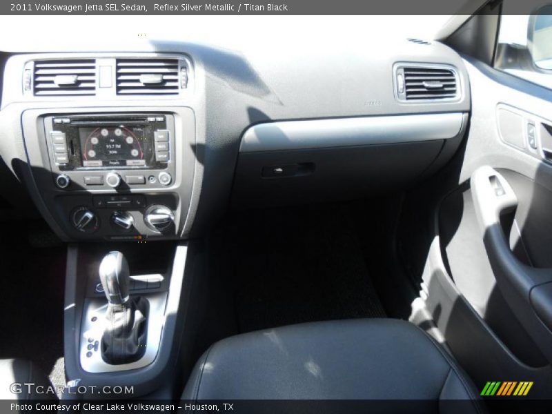 Reflex Silver Metallic / Titan Black 2011 Volkswagen Jetta SEL Sedan