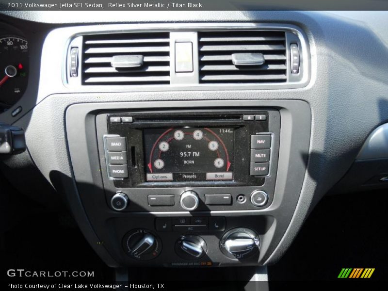 Reflex Silver Metallic / Titan Black 2011 Volkswagen Jetta SEL Sedan