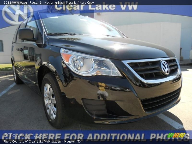 Nocturne Black Metallic / Aero Gray 2011 Volkswagen Routan S