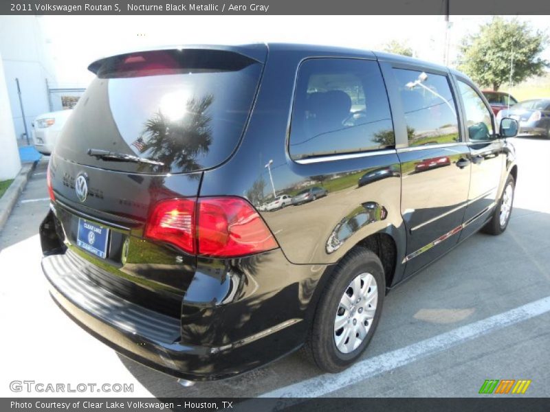 Nocturne Black Metallic / Aero Gray 2011 Volkswagen Routan S