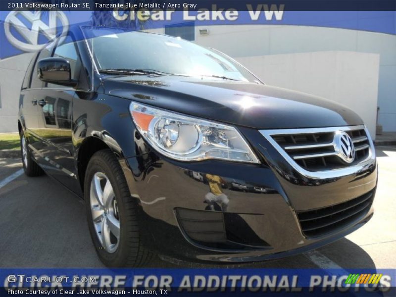 Tanzanite Blue Metallic / Aero Gray 2011 Volkswagen Routan SE