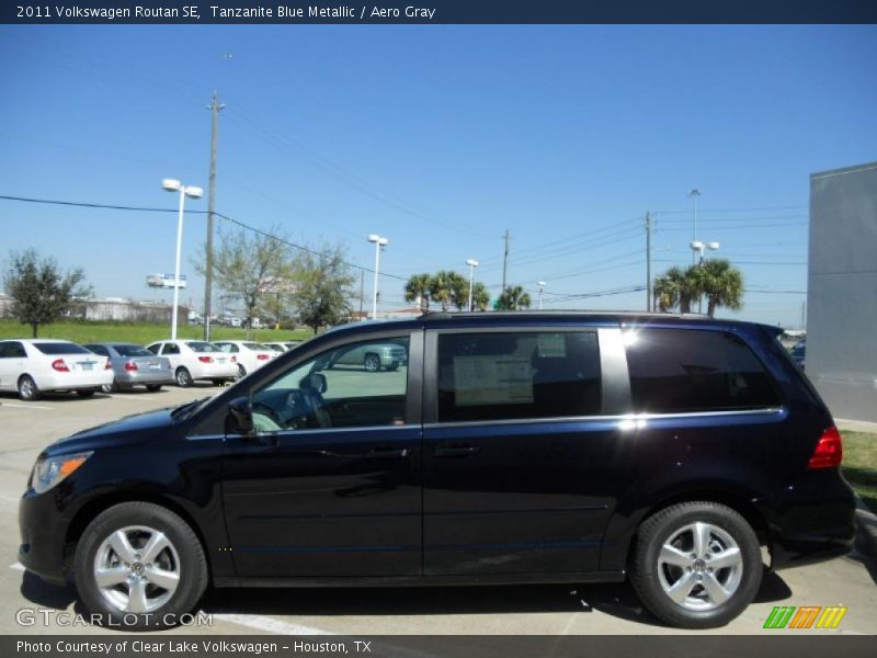Tanzanite Blue Metallic / Aero Gray 2011 Volkswagen Routan SE