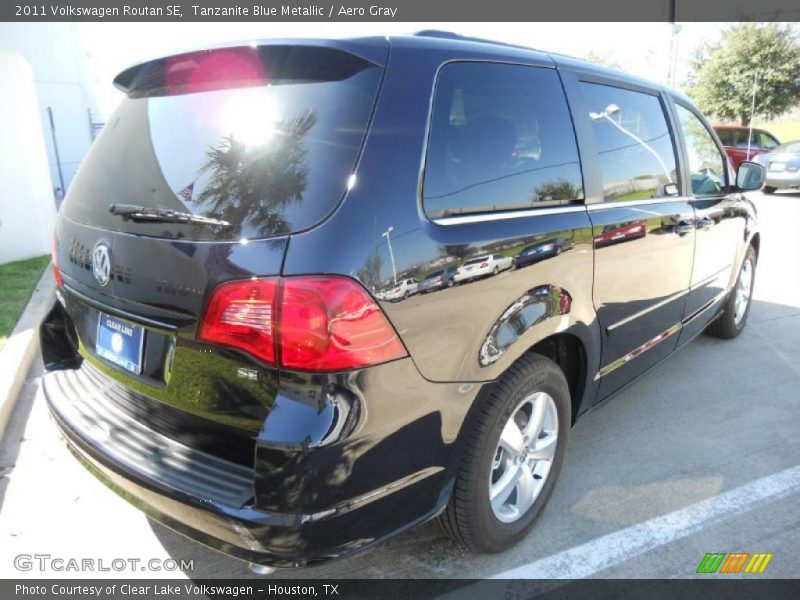 Tanzanite Blue Metallic / Aero Gray 2011 Volkswagen Routan SE