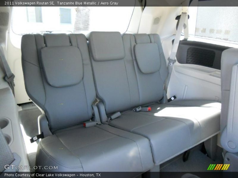 Tanzanite Blue Metallic / Aero Gray 2011 Volkswagen Routan SE