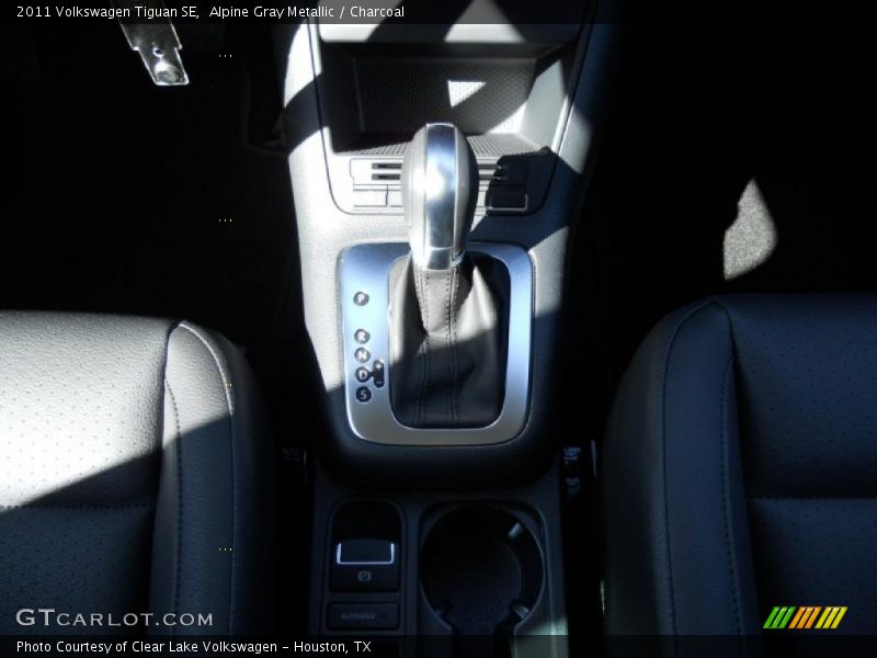  2011 Tiguan SE 6 Speed Tiptronic Automatic Shifter