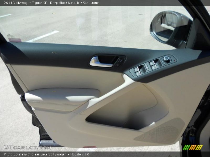 Door Panel of 2011 Tiguan SE