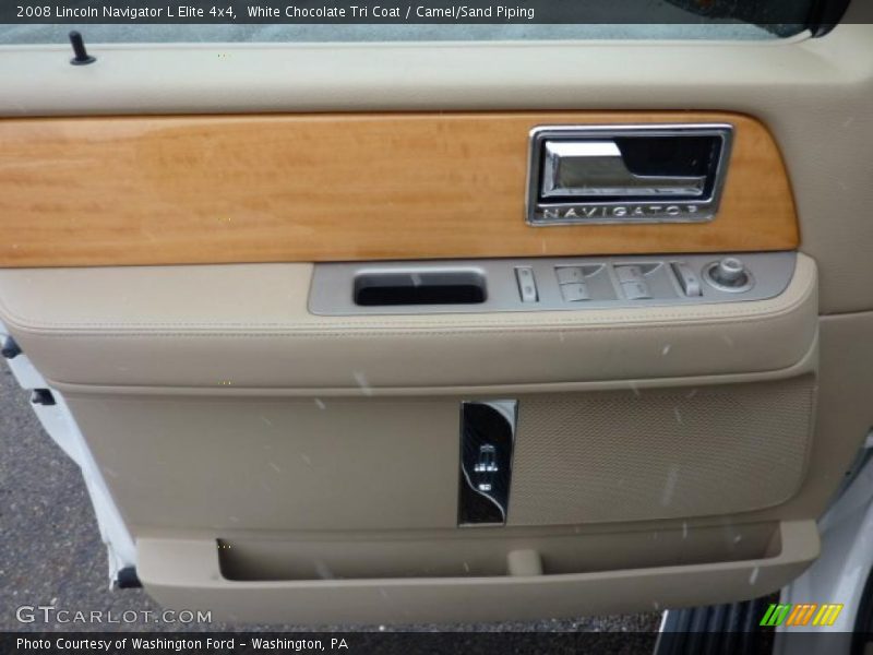 White Chocolate Tri Coat / Camel/Sand Piping 2008 Lincoln Navigator L Elite 4x4