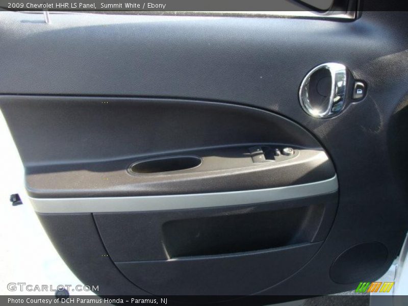 Summit White / Ebony 2009 Chevrolet HHR LS Panel