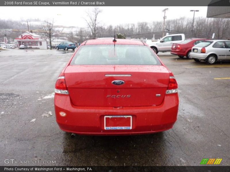 Vermillion Red / Charcoal Black 2008 Ford Focus SE Coupe