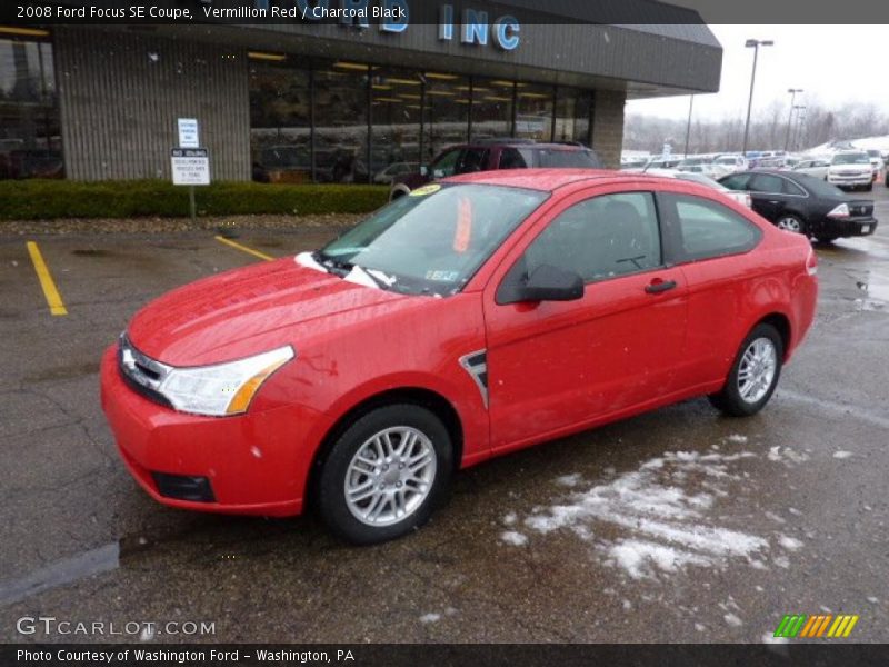 Vermillion Red / Charcoal Black 2008 Ford Focus SE Coupe