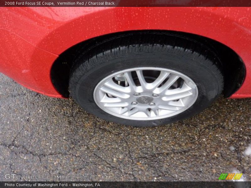 Vermillion Red / Charcoal Black 2008 Ford Focus SE Coupe