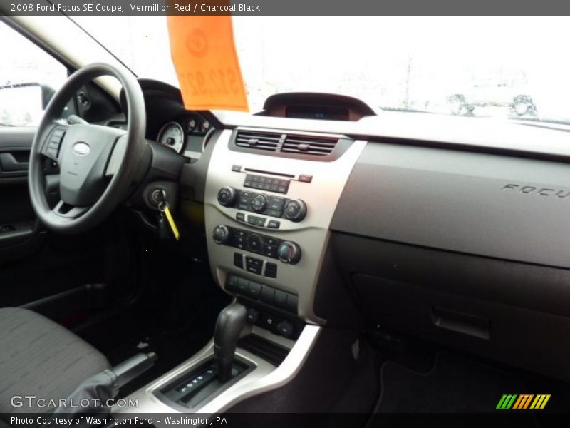 Vermillion Red / Charcoal Black 2008 Ford Focus SE Coupe